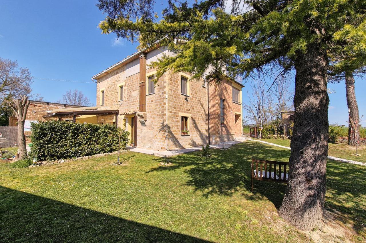 Villa Pilotti Country House Penna San Giovanni المظهر الخارجي الصورة